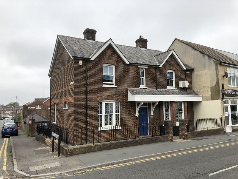 34 Westway& Caterham Huggins Stuart Edwards