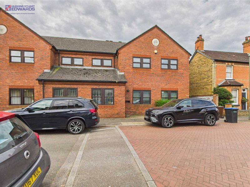 Property Photo: 8 Station Road, Chertsey