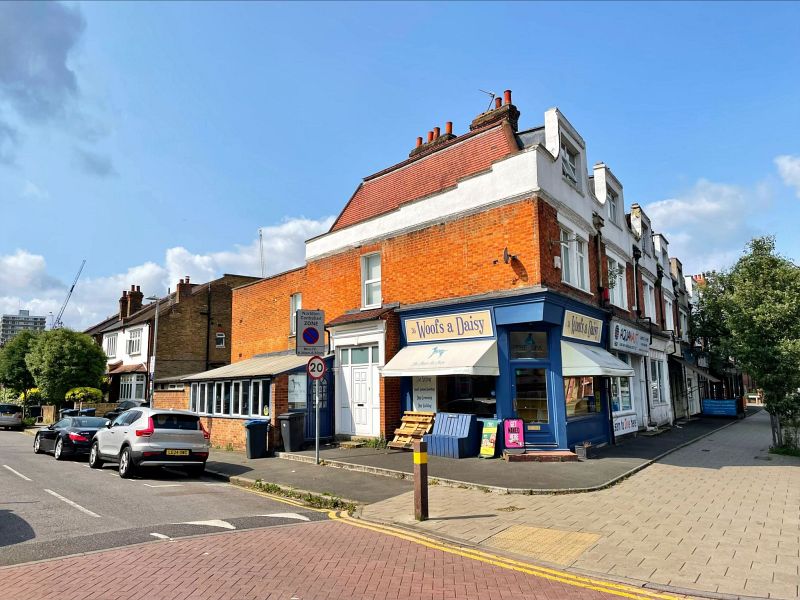 Property Photo: 36 Coombe Road, Norbiton