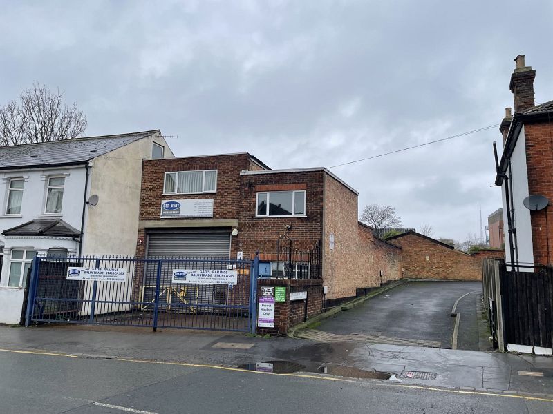 Property Photo: 9a Manor Road, South Norwood