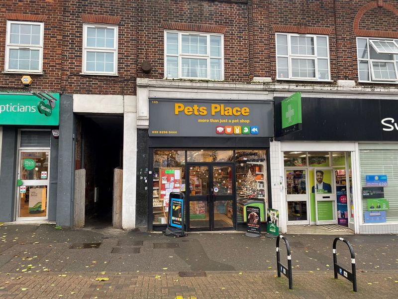 Property Photo: 105 Central Road&comma; Worcester Park