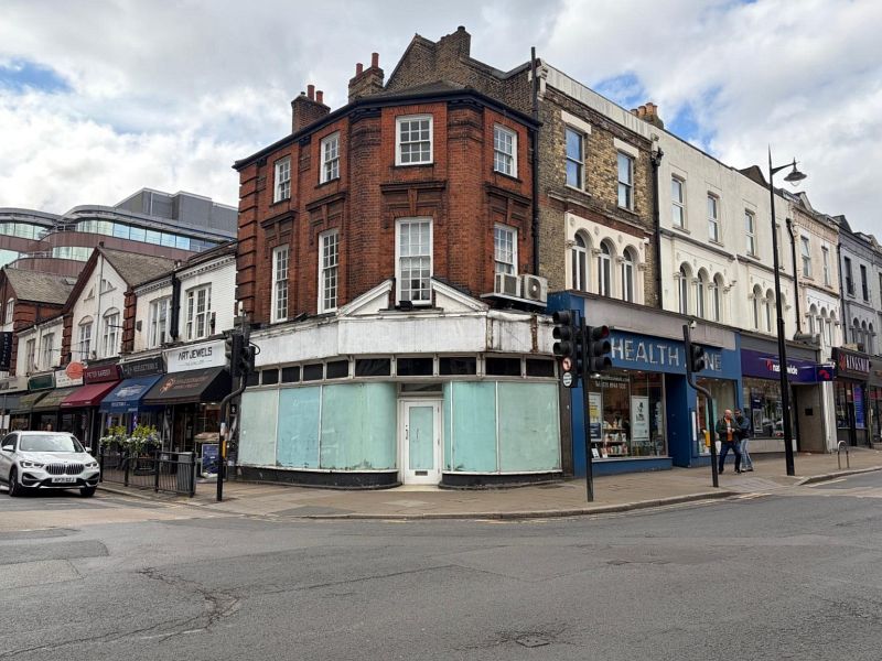 Property Photo: 28 Wimbledon Hill Road, Wimbledon